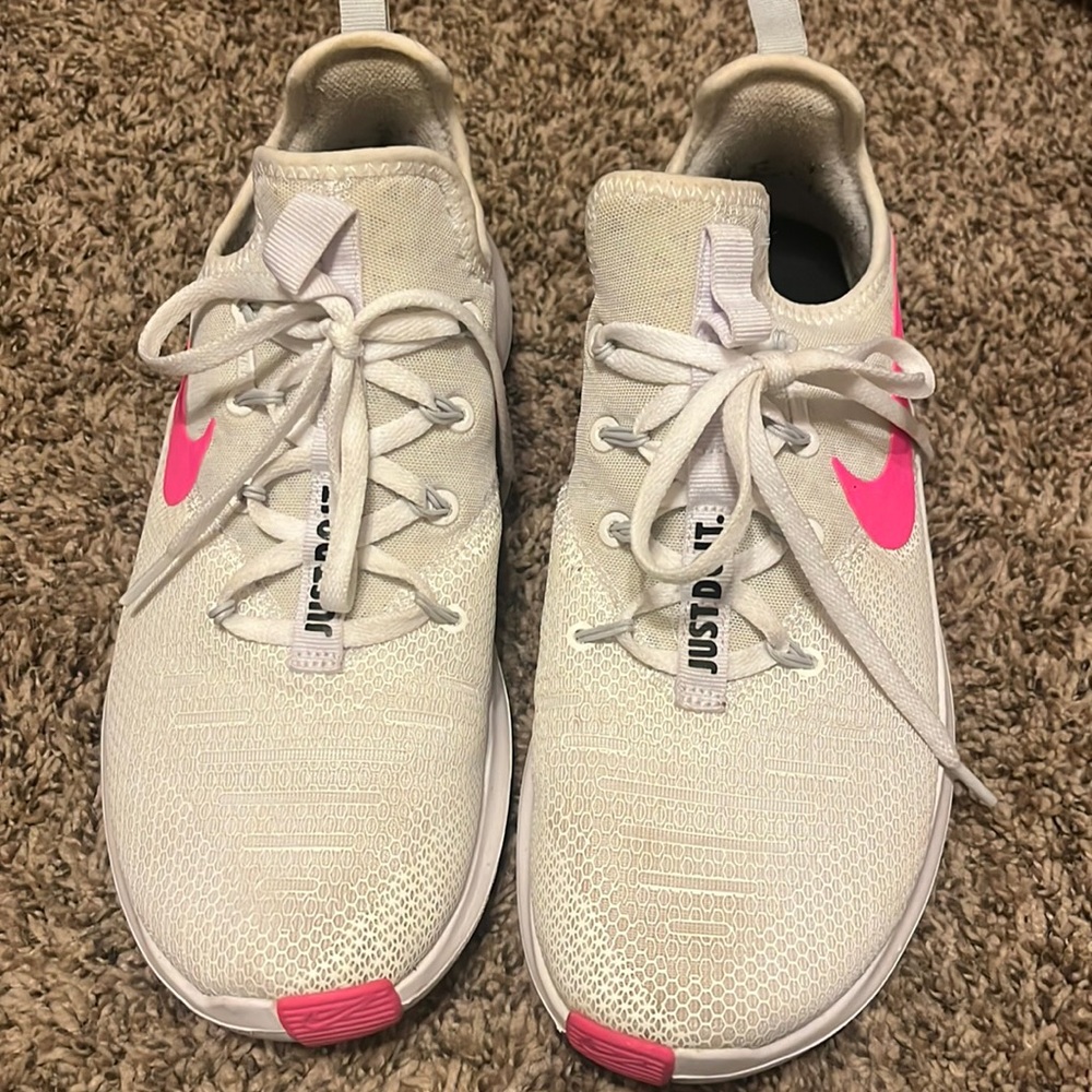 Women’s trainer 8